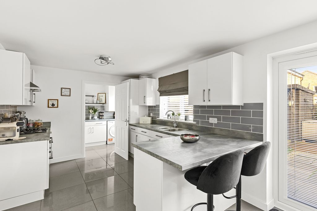 Property photo 2 of 30 Kitchen Dining Room
