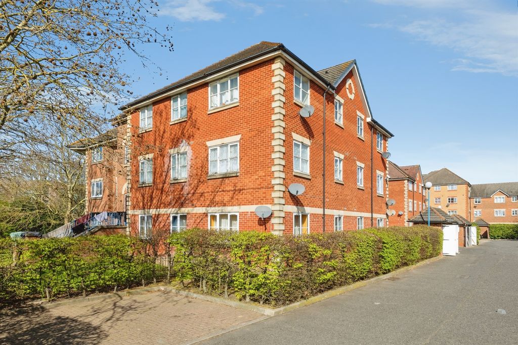 Property photo 1 of 15