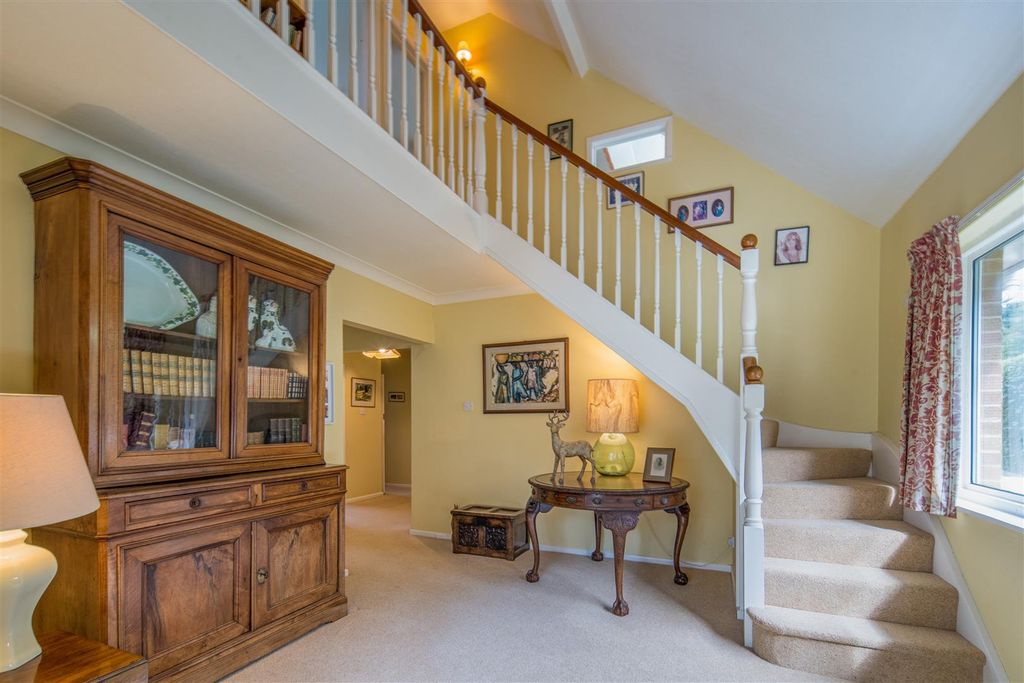 Property photo 2 of 27 2073-026.Jpg