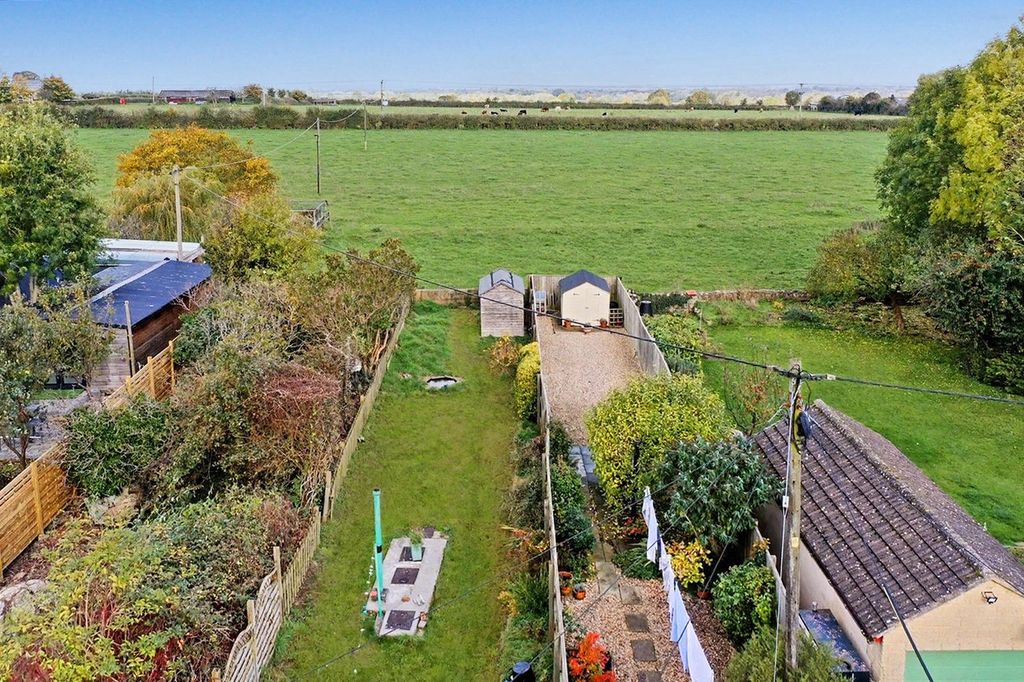 Property photo 3 of 17 Picture No. 25