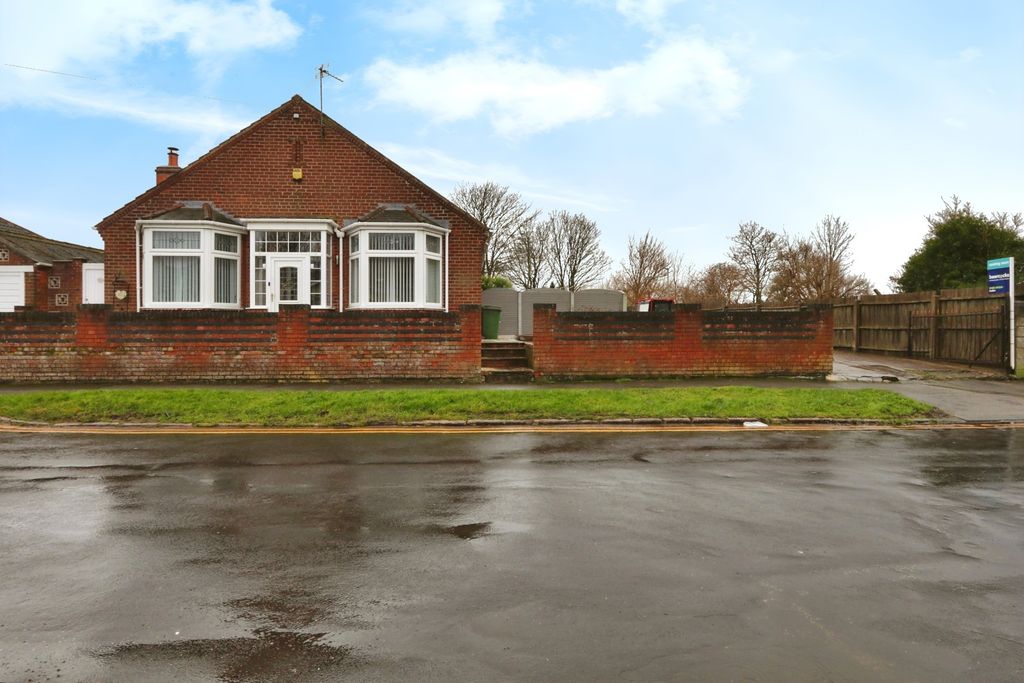 Property photo 1 of 25 3711953