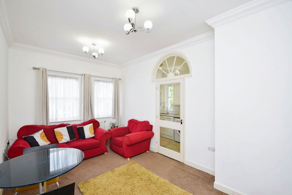 Property photo 2 of 14