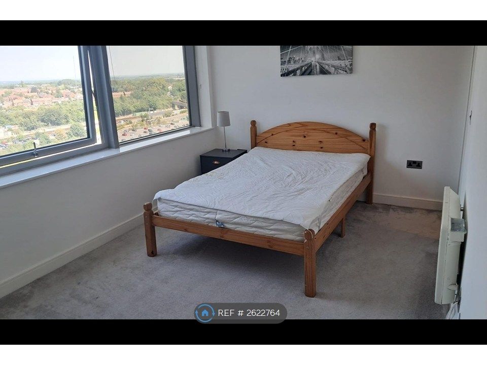 Property photo 2 of 8 Primary Bedroom