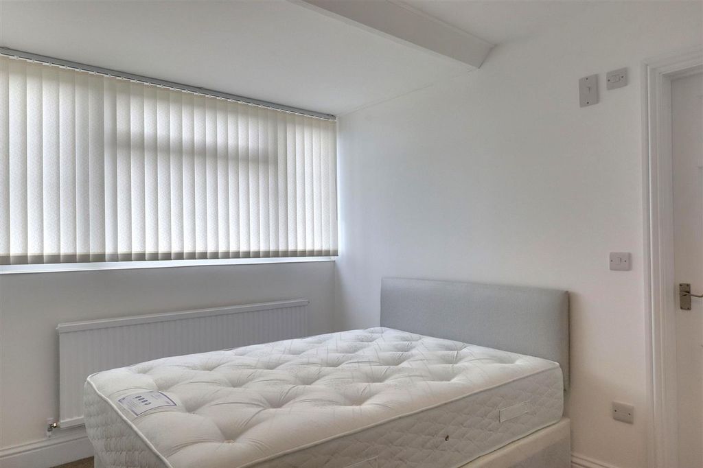 Property photo 2 of 10 R6 2.Jpg