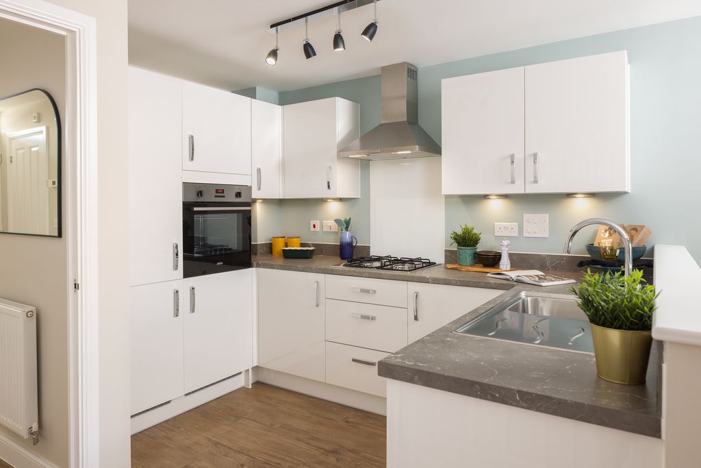 Property photo 2 of 10 Greenwood Kitchen