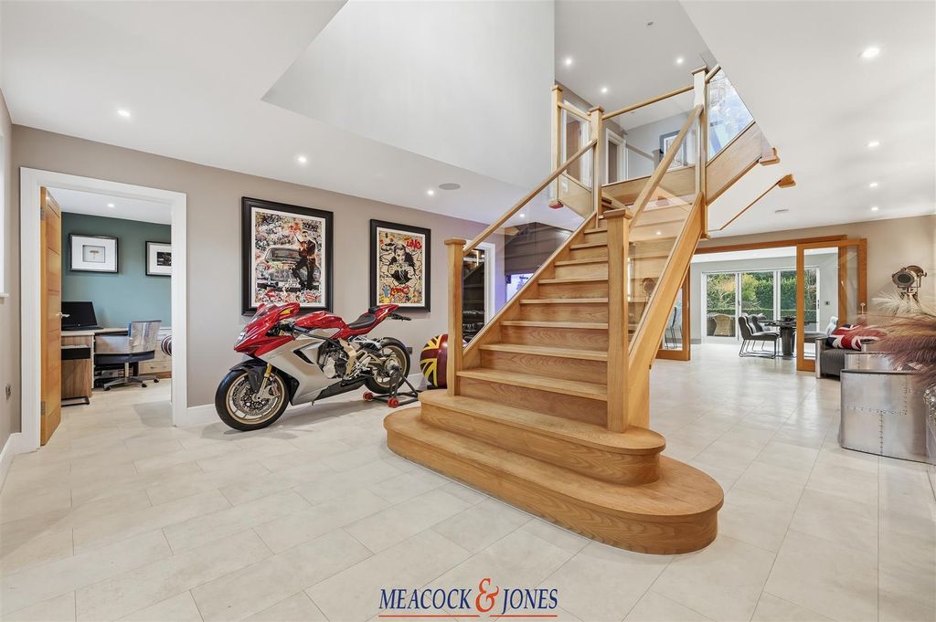 Property photo 3 of 36 Img_0217.Jpg