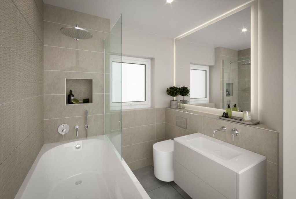 Property photo 3 of 4 Bathroom.Jpg