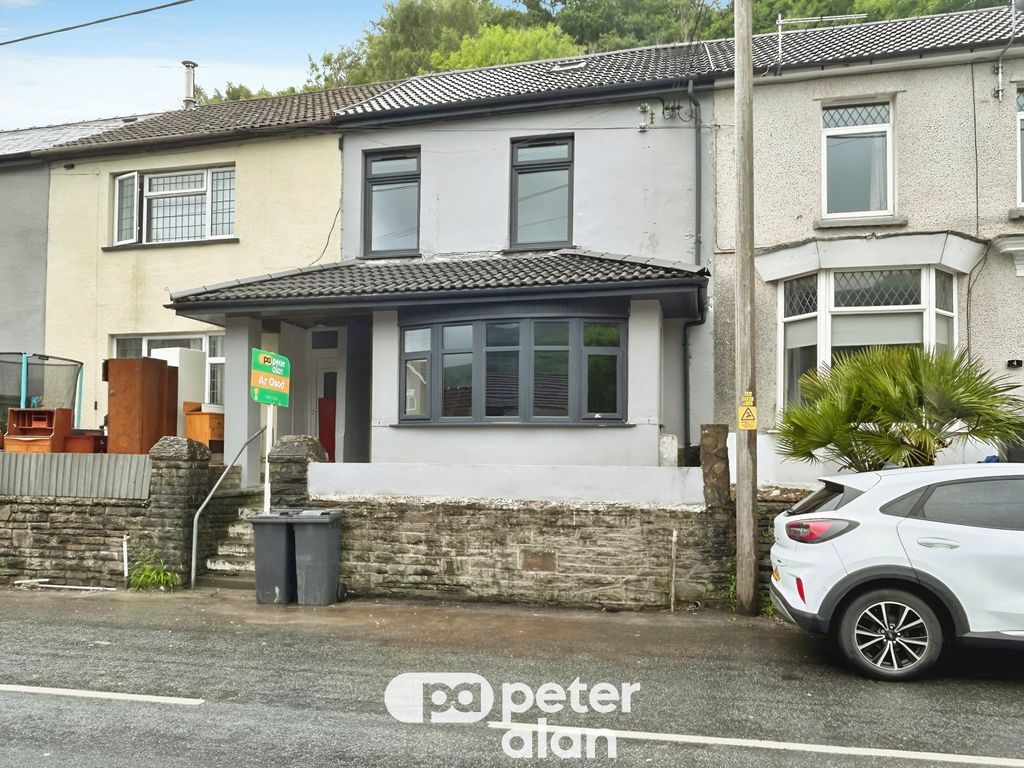 Property photo 1 of 14 Front