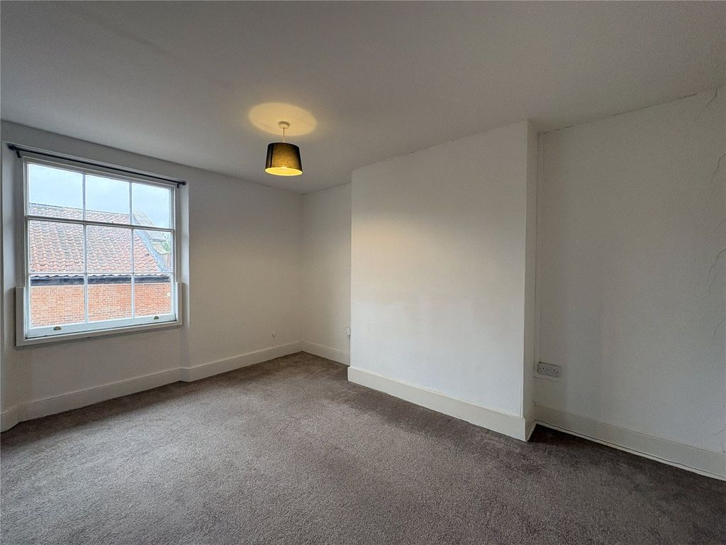 Property photo 3 of 12 Picture No. 14