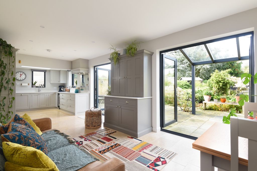 Property photo 2 of 28 4627364