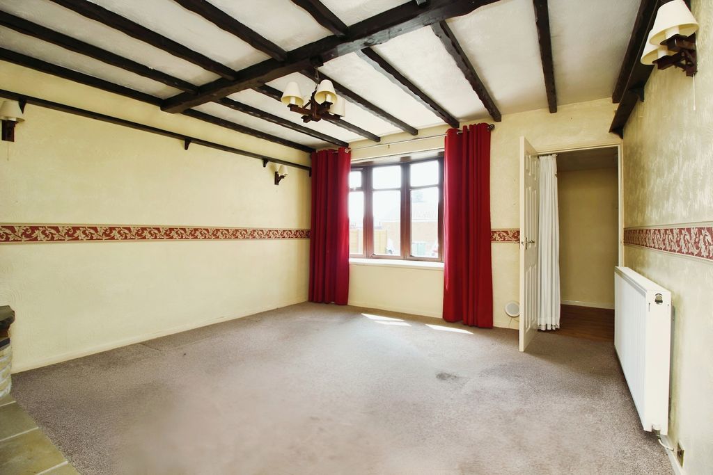 Property photo 3 of 16