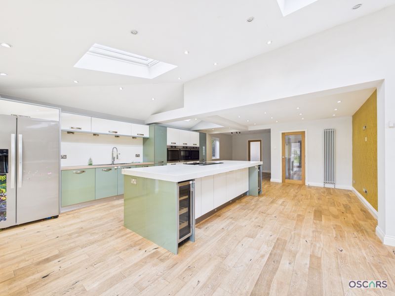 Property photo 3 of 20 Photo 4