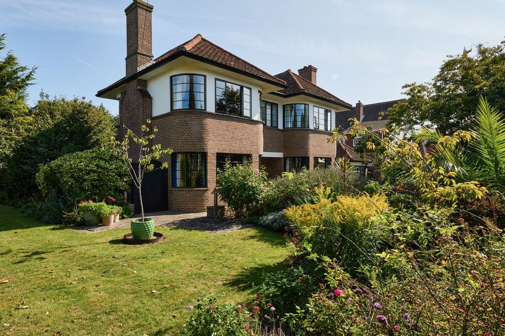 Property photo 1 of 56