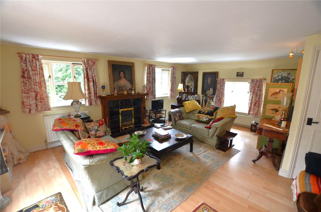 Property photo 2 of 15 Picture No. 93
