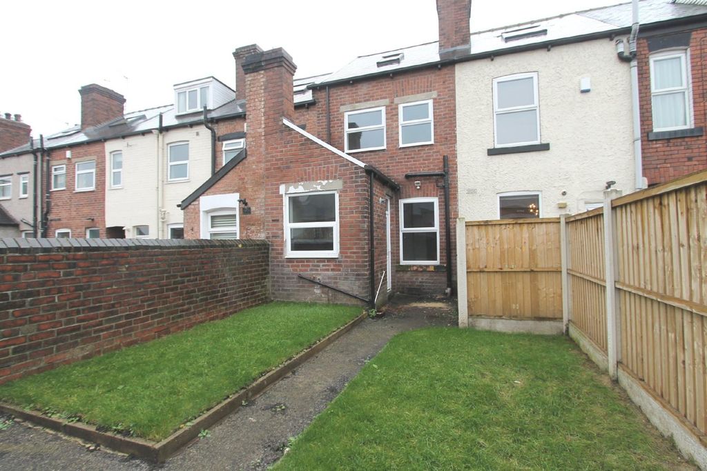 Property photo 2 of 15