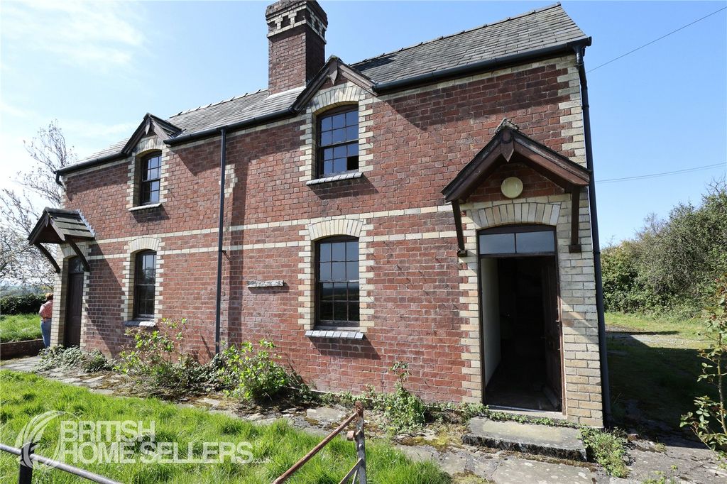 Property photo 1 of 24 Picture No. 21