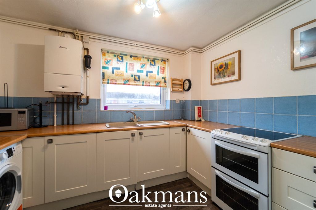 Property photo 2 of 23 Picture No. 11