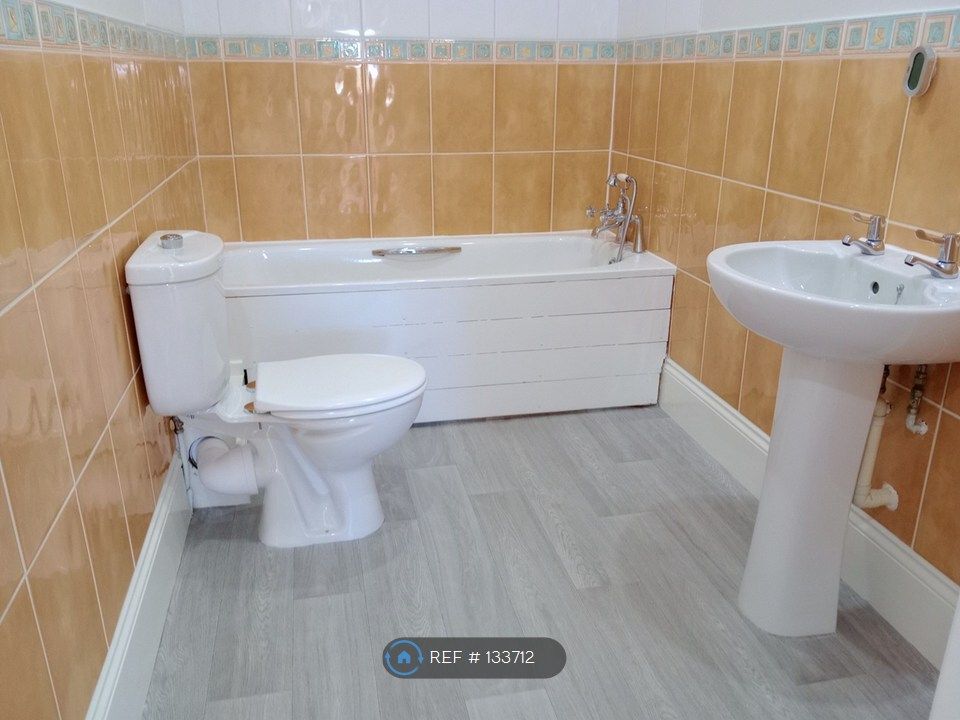 Property photo 3 of 8