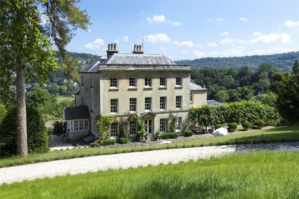 Property photo 2 of 34 Picture No. 87