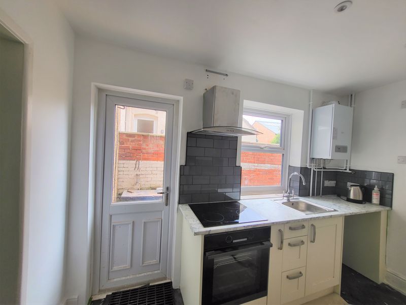 Property photo 2 of 22 Photo 8