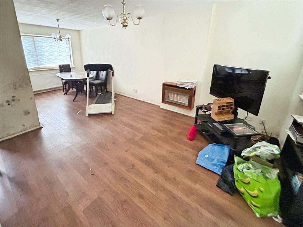 Property photo 3 of 12 Picture No. 06