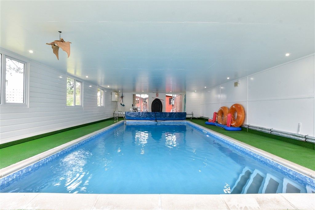 Property photo 3 of 20 Pool House