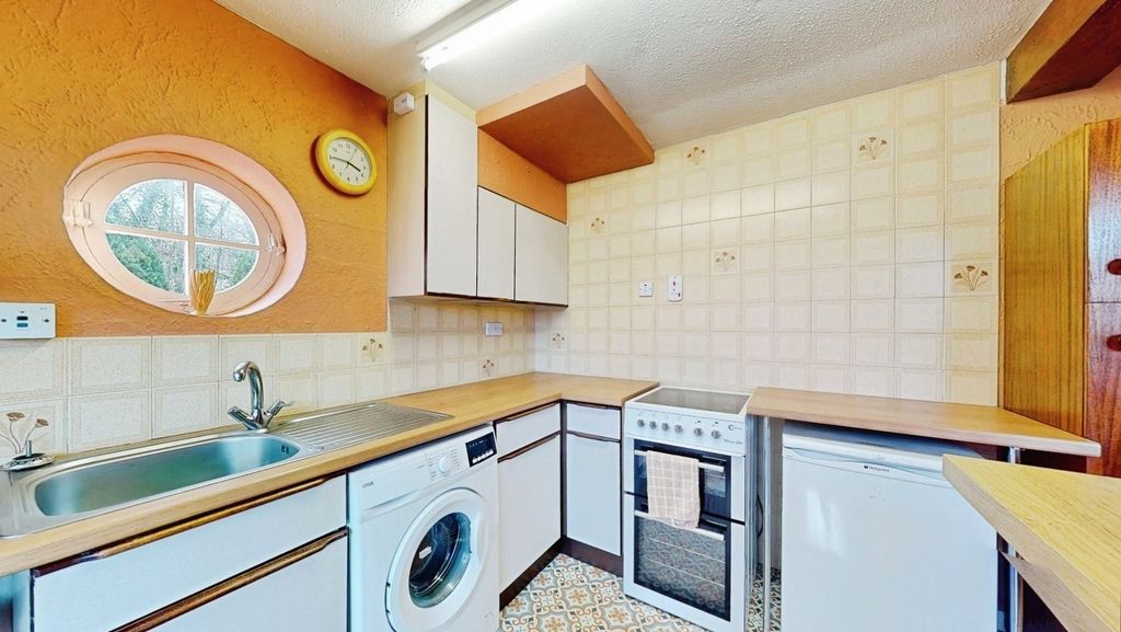 Additional image 7 of 3 bed semi-detached house for saleCambridge Drive, Otley LS21
