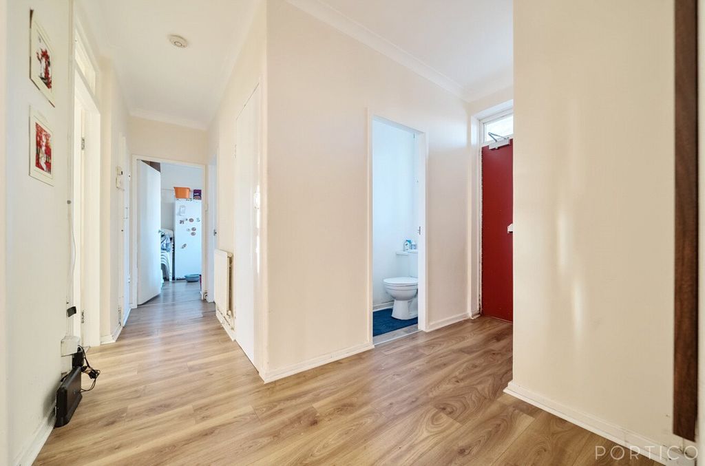 Property photo 2 of 7 Picture No. 06