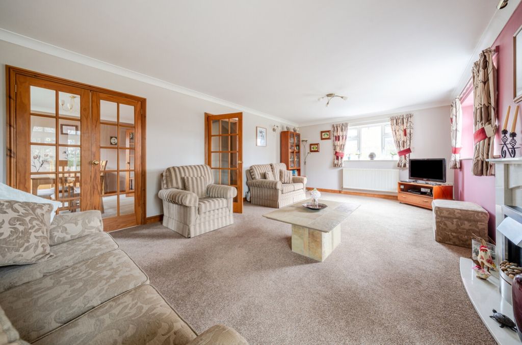 Property photo 3 of 24 1248064 (2)