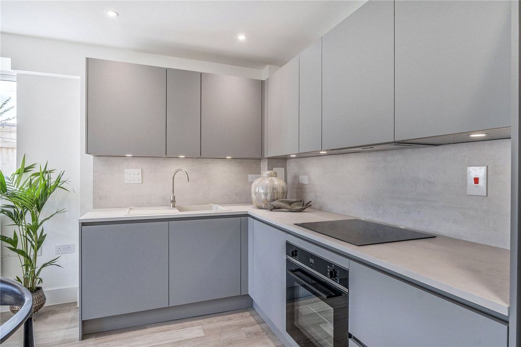 Property photo 3 of 10 Picture No. 10