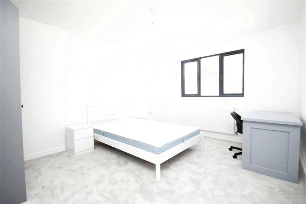 Property photo 1 of 15 Picture No. 13