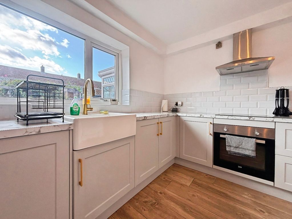 Property photo 1 of 17 5317300