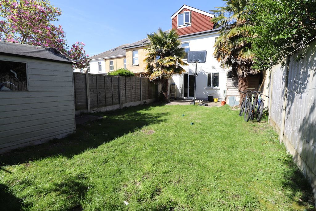 Property photo 2 of 13 Photo 3