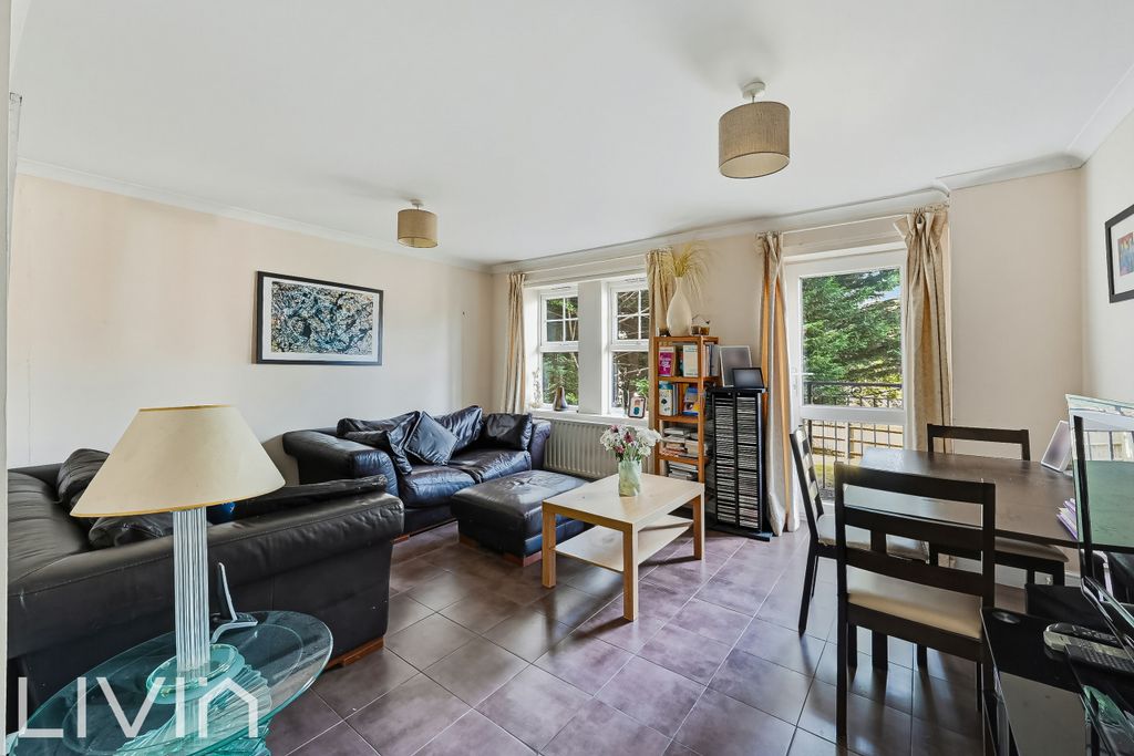 Property photo 3 of 12 3
