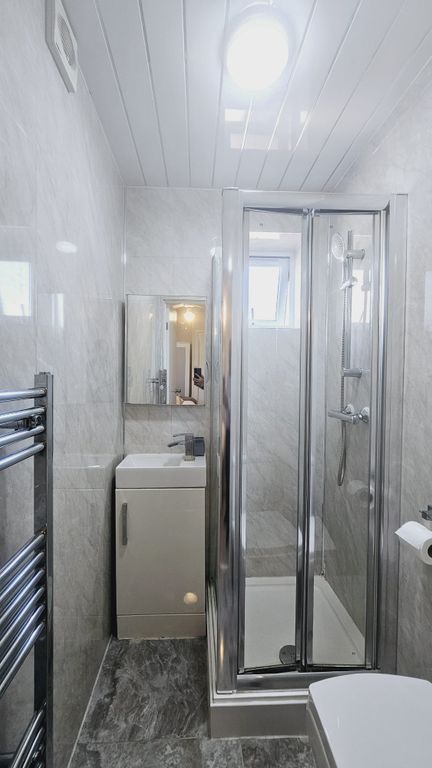 Property photo 3 of 68