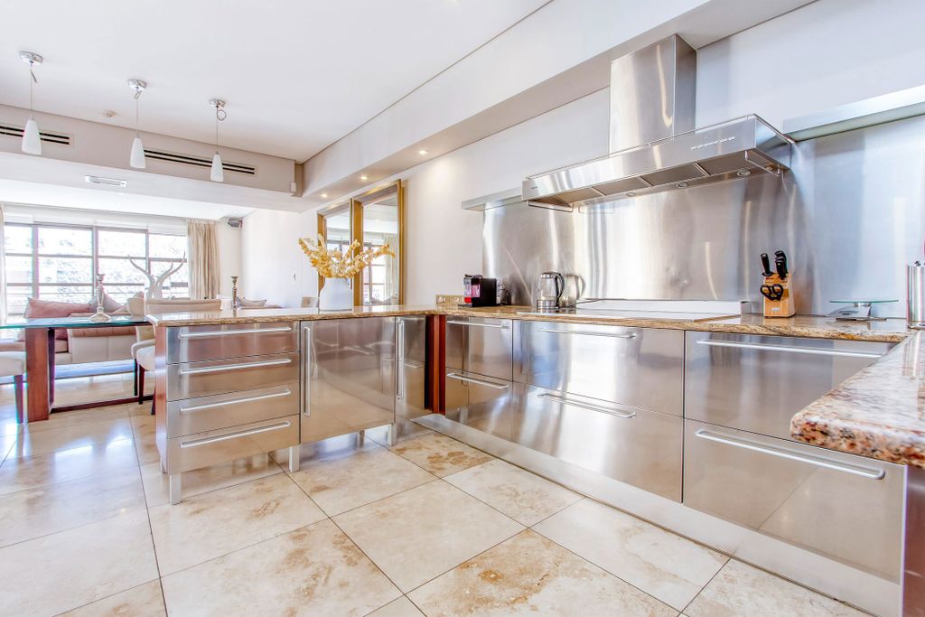 Property photo 1 of 39