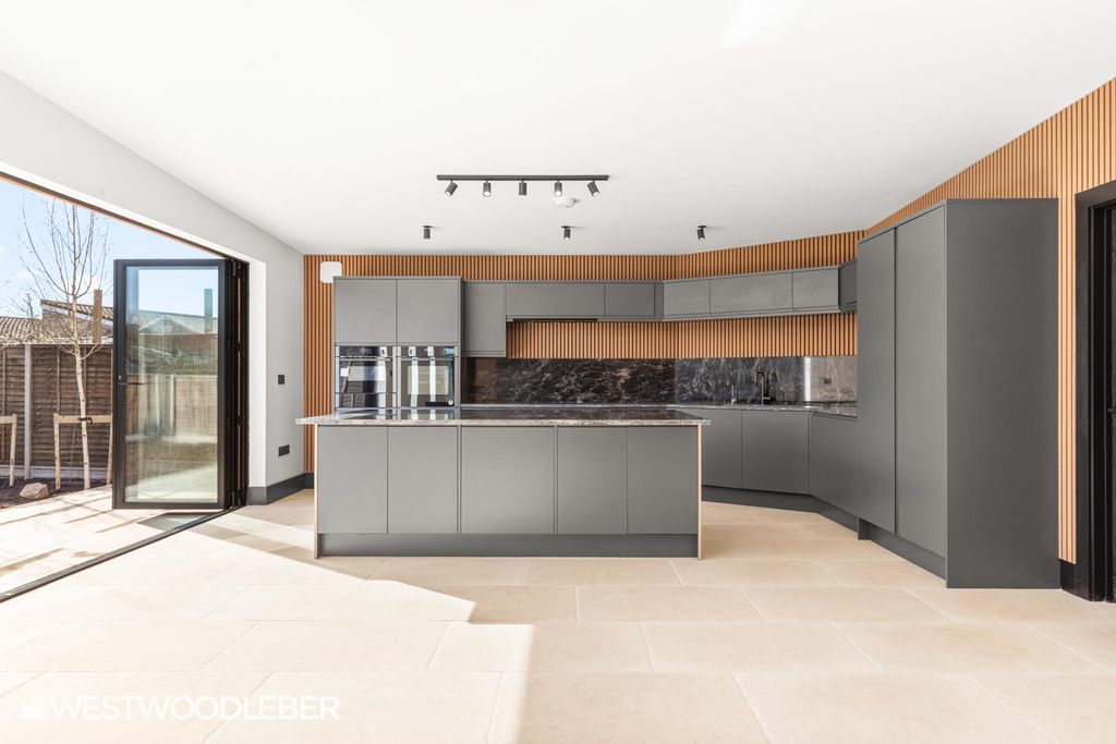 Property photo 2 of 44 Keysershouse_5.Jpg