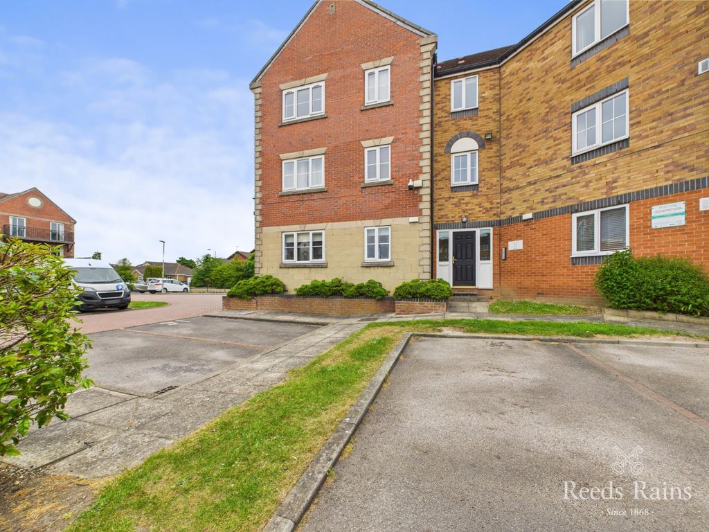 Property photo 1 of 20 Car Park
