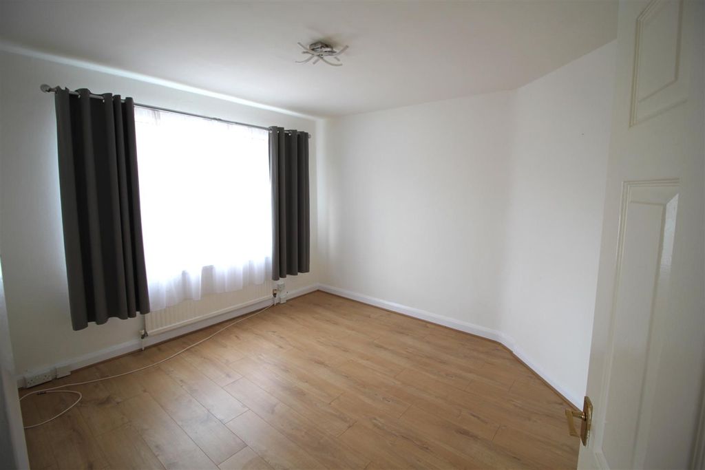 Property photo 2 of 7 Img_1239.Jpg