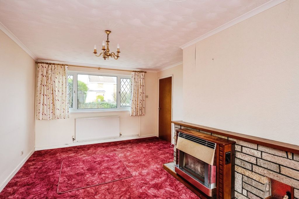 Property photo 3 of 20