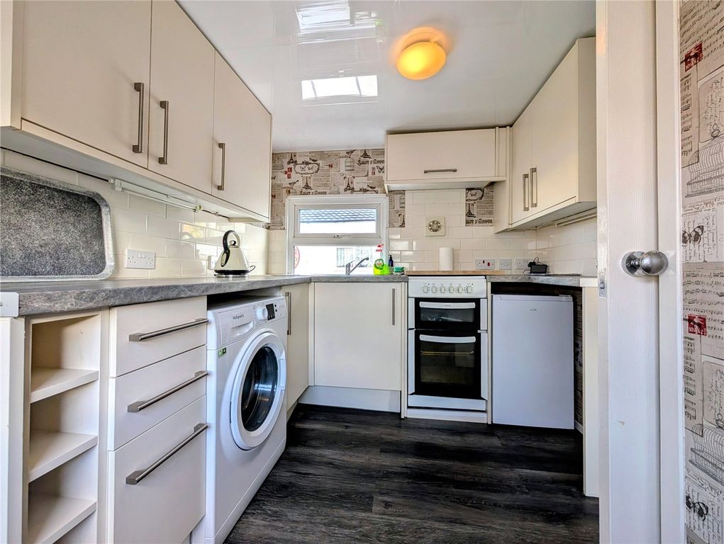 Property photo 2 of 12 Picture No. 06