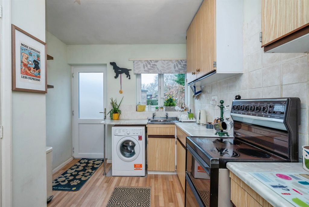 Property photo 2 of 17