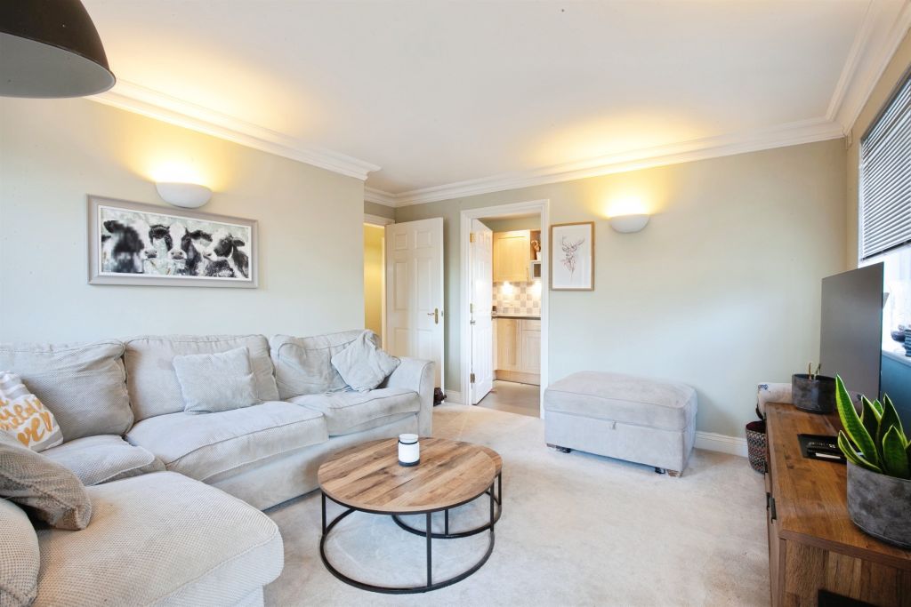 Property photo 3 of 16