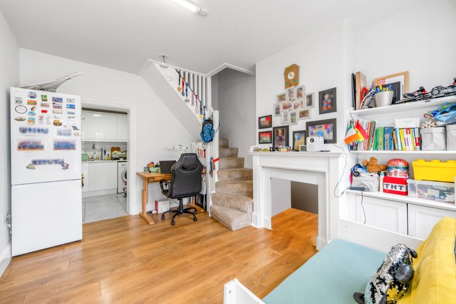 Property photo 1 of 8