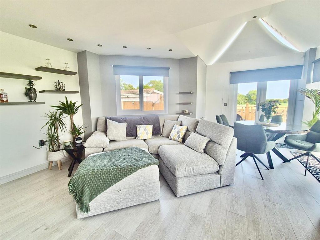 Property photo 2 of 12 Open Plan Living/Kitchen/Diner