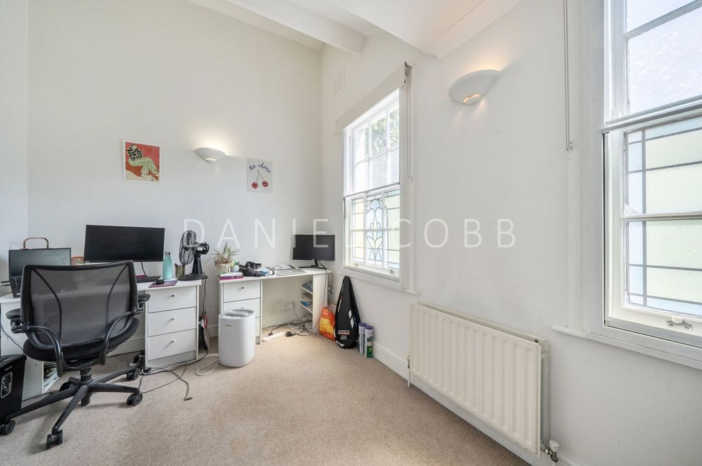 Property photo 2 of 16