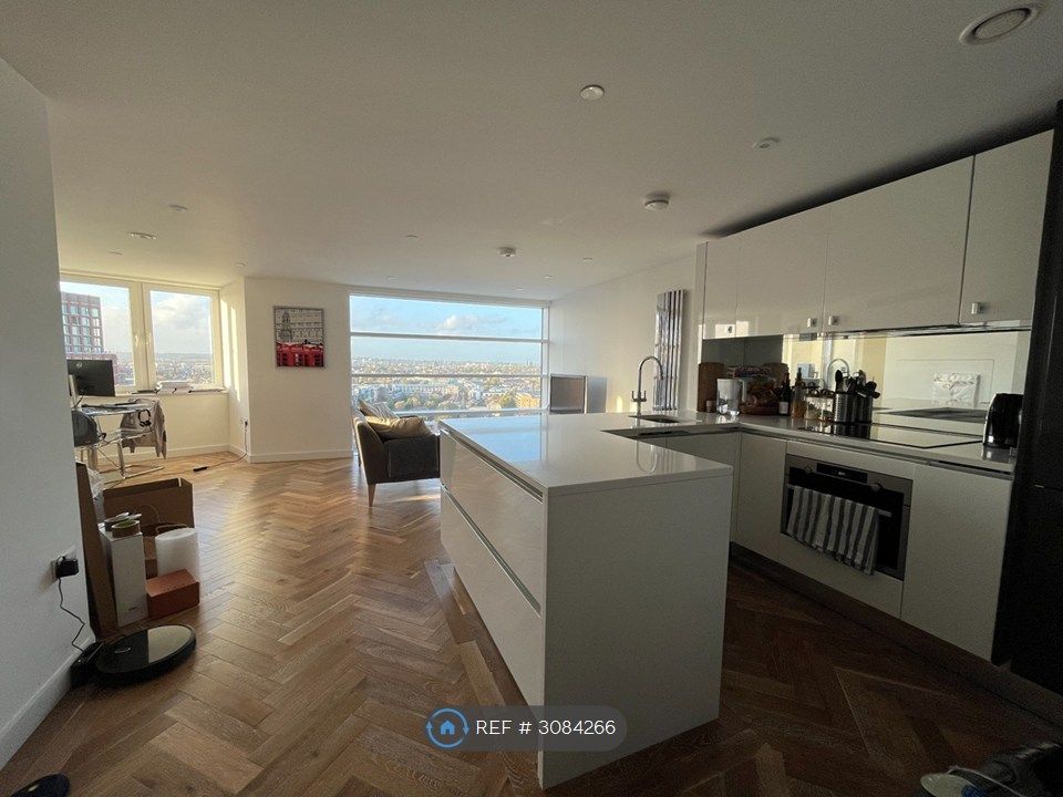 Property photo 3 of 11 Fully Equipped Kitchen