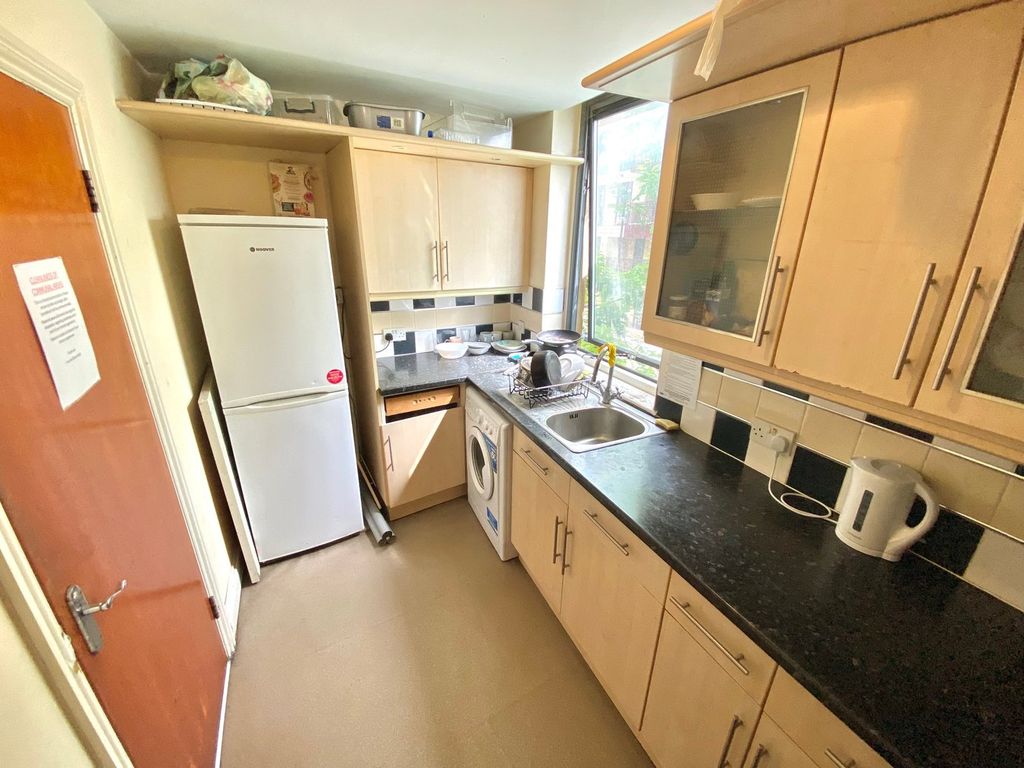 Property photo 3 of 4