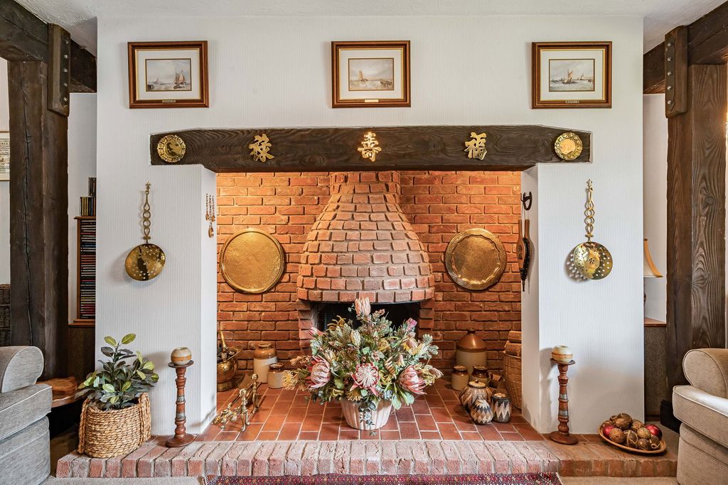 Property photo 3 of 26