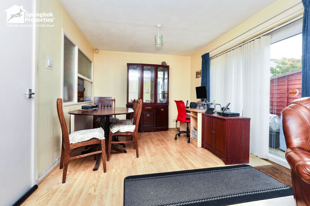 Property photo 3 of 12 Image 3
